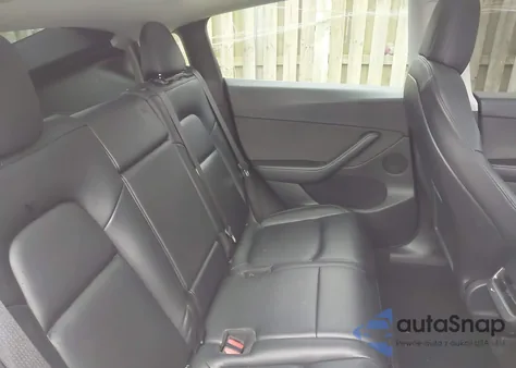 2022 Tesla Model Y Long Range Dual Motor All-Wheel Drive из США, поврежденный, VIN 7SAYGAEE2NF307710